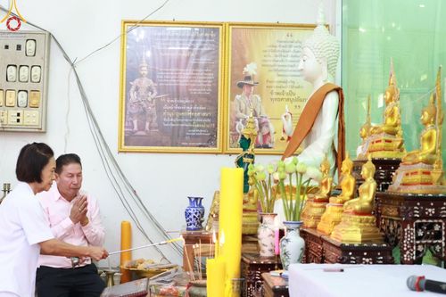 ภาพ No.168535:พิธีทอดกฐิน ณ วัดศรีประทุนทอง จ.สุพรรณบุรี ในโครงการกฐินสามัคคีทั่วไทย 30,000 วัด บูชาธรรม 80 ปี หลวงพ่อธัมมชโย โดยคณะศิษยานุศิษย์วัดพระธรรมกาย วันที่ 20 ตุลาคม พ.ศ. 2567