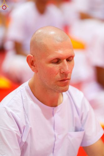 ภาพ No.103214:พิธีบรรพชา พิธีขอศีลและนิสัย ธรรมทายาทชาวอินโดนีเซียกว่า 1,000 คน ณ มหาเจดีย์บุโรพุทโธ ประเทศอินโดนีเซีย ในวันที่ 19 ธันวาคม พ.ศ. 2566