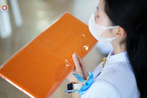 ภาพ No.99745:พิธีทอดผ้าป่า ต้นสมบัติจักรพรรดิ ในวันอาทิตย์ที่ 3 ธันวาคม พ.ศ. 2566 ณ สภาธรรมกายสากล วัดพระธรรมกาย จ.ปทุมธานี