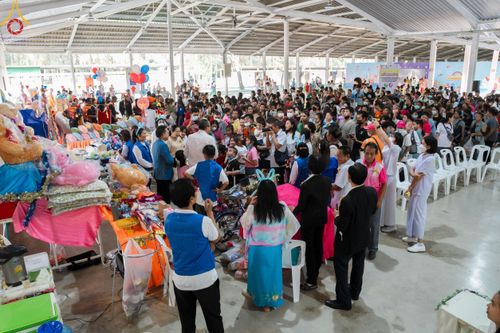 ภาพ No.111186:กิจกรรมงานวันเด็กแห่งชาติ รวมพลังเด็กเก่งและดี สร้างความดีสากล ปีที่ 6 ร่วมจัดโดย เทศบาลเมืองท่าโขลง พุทธสมาคมปทุมธานี องค์การบริหารส่วนตำบลคลองสาม ณ วัดพระธรรมกาย จ.ปทุมธานี วันที่ 13 มกราคม พ.ศ. 2567