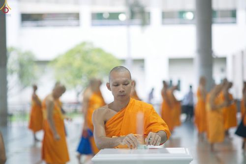 ภาพ No.247339:วันจันทร์ที่ 22 กันยายน พ.ศ. 2568 (วันพระ แรม 15 ค่ำ เดือน 10) พิธีบุพเปตพลี ครั้งที่ 170 ร่วมอุทิศบุญแด่หมู่ญาติที่ล่วงลับไปแล้ว และสืบทอดอายุพระพุทธศาสนา ณ หอฉันคุณยายอาจารย์ฯ วัดพระธรรมกาย