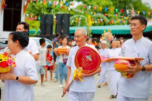 ภาพ No.270269:วันที่ 28 ตุลาคม พ.ศ. 2568 พิธีทอดกฐินสามัคคีทั่วไทย ณ สำนักสงฆ์เทพพิทักษ์ผล ต.แสนสุข อ.เมืองชลบุรี จ.ชลบุรี โดยคณะศิษยานุศิษย์ บูชาธรรม 81 ปี หลวงพ่อธัมมชโย