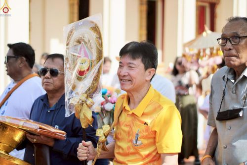 ภาพ No.253450:วันที่ 12 ตุลาคม พ.ศ. 2568 พิธีทอดกฐินสามัคคีทั่วไทย 30,000 วัด โดยคณะศิษยานุศิษย์ บูชาธรรม 81 ปี หลวงพ่อธัมมชโย ณ วัดบึงทองหลาง อำเภอบางน้ำเปรี้ยว จังหวัดฉะเชิงเทรา