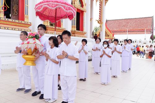 ภาพ No.169186:พิธีทอดกฐิน ณ วัดรางบัว แขวงบางหว้า เขตภาษีเจริญ จ.กรุงเทพมหานคร ในโครงการกฐินสามัคคีทั่วไทย 30,000 วัด บูชาธรรม 80 ปี หลวงพ่อธัมมชโย โดยคณะศิษยานุศิษย์วัดพระธรรมกาย วันที่ 20 ตุลาคม พ.ศ. 2567