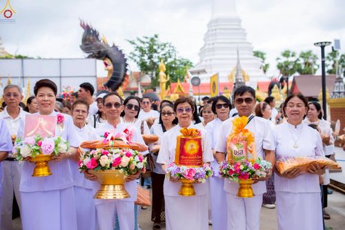 ภาพ No.271751:วันที่ 1 พฤศจิกายน พ.ศ. 2568 พิธีทอดกฐินสามัคคีทั่วไทย ณ วัดลาดทราย อ.วังน้อย จ.พระนครศรีอยุธยา โดยคณะศิษยานุศิษย์ บูชาธรรม 81 ปี หลวงพ่อธัมมชโย