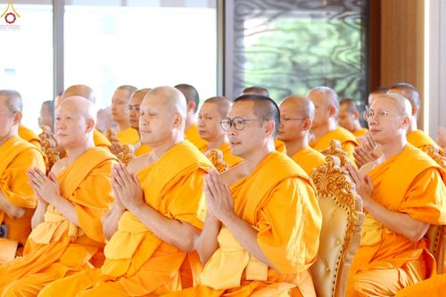 ภาพ No.249139:วันที่ 20 กันยายน พ.ศ. 2568 พิธีประดิษฐานรูปหล่อหลวงปู่วัดปากน้ำ ภาษีเจริญ ณ วิหารพระมงคลเทพมุนี (สด จนฺทสโร) ศูนย์ปฏิบัติธรรมภูเก็ต จ.ภูเก็ต