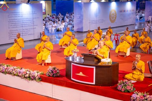 ภาพ No.207966:พิธีฉลองชัยชิตังเม สวดธัมมจักกัปวัตนสูตร ครบ 7,117,001,250 จบ ในวันมาฆบูชา วันพุธที่ 12 กุมภาพันธ์ พ.ศ. 2568 ณ วัดพระธรรมกาย จังหวัดปทุมธานี