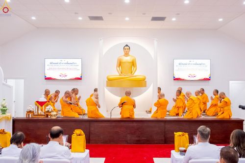 ภาพ No.234556:วันอาทิตย์ที่ 20 กรกฎาคม  พ.ศ.2568 พิธีทอดผ้าป่าภาคพื้นอเมริกา พิธีเจริญพระพุทธมนต์ ฉลองอาคารแก้วธรรมชัยรัตนอนันต์ วัดพระธรรมกายเทนเนสซี ประเทศสหรัฐอเมริกา