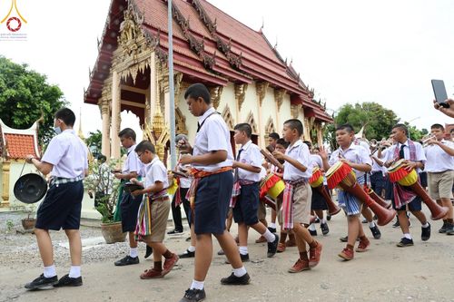 ภาพ No.166006:พิธีทอดกฐิน ณ วัดกุฏยาราม อ.เมืองตรัง จ.ตรัง ในโครงการกฐินสามัคคีทั่วไทย 30,000 วัด บูชาธรรม 80 ปี หลวงพ่อธัมมชโย โดยคณะศิษยานุศิษย์วัดพระธรรมกาย วันที่ 20 ตุลาคม พ.ศ. 2567