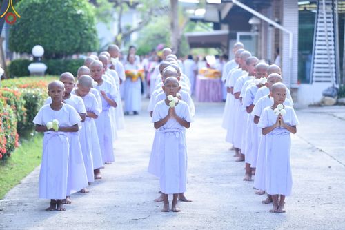 ภาพ No.133578:พิธีบรรพชาสามเณร ณ ศูนย์ปฏิบัติธรรมเขาคิชฌกูฏ จ.จันทบุรี วันที่ 4 เมษายน พ.ศ. 2567