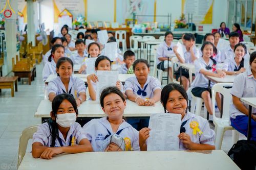 ภาพ No.105071:วันรวมพลังเด็กดี V-star ผู้นำฟื้นฟูศีลธรรมโลก จังหวัดภูเก็ต วันที่ 19 ธันวาคม พ.ศ. 2566 ณ โรงเรียนเมืองถลาง จ.ภูเก็ต