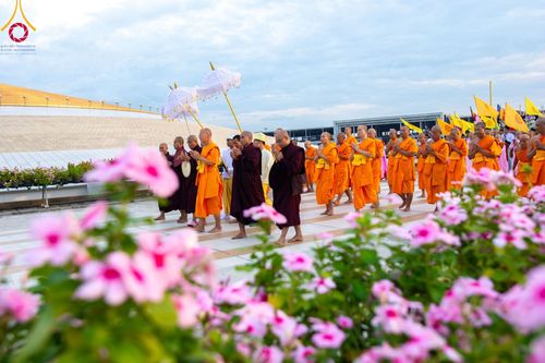 ภาพ No.99997:พิธีทอดผ้าป่า เมียนมาร์ และพิธีสวดธรรมจักร ครั้งที่ 5 ประจำปี พ.ศ. 2566 วันอาทิตย์ที่ 3 ธันวาคม พ.ศ. 2566