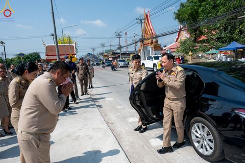 ภาพ No.58032:โครงการจัดหน่วยบริการจังหวัดเคลื่อนที่ และหน่วยบำบัดทุกข์ บำรุงสุข สร้างรอยยิ้ม ให้ประชาชนจังหวัดปทุมธานี ในวันพฤหัสบดีที่ 25 เมษายน พ.ศ. 2567 ณ วัดเกิดการอุดม อ.คลองหลวง จ.ปทุมธานี