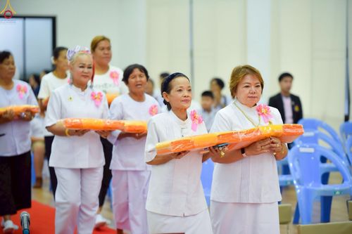 ภาพ No.249903:วันอังคารที่ 30 กันยายน พ.ศ. 2568 พิธีตอกเสามงคลต้นแรกอาคารเศรษฐีถาวร ที่พักผู้มาปฏิบัติธรรม ณ ศูนย์ปฏิบัติธรรมจันทบุรี