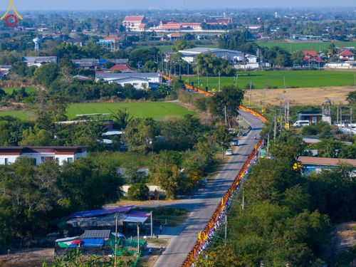 ภาพ No.188716:พิธีต้อนรับพระธรรมยาตรา ในโครงการธรรมยาตรา กตัญญูบูชา มหาปูชนียาจารย์ พระมงคลเทพมุนี(สด จนฺทสโร) พระผู้ปราบมาร อนุสรณ์สถาน 7 แห่ง ปีที่ 13 วันที่ 3 มกราคม พ.ศ. 2568 ณ อนุสรณ์สถานมหาวิหารพระมงคลเทพมุนี (โลตัสแลนด์) อ.สองพี่น้อง จ.สุพรรณบุรี