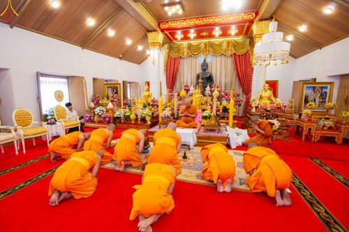 ภาพ No.84927:พิธีทำสามีจิกรรมและรับฟังโอวาท จากพระผู้ใหญ่ พระมหาเถระ พระสังฆาธิการ เนื่องในเทศกาลเข้าพรรษา ของคณะสงฆ์วัดพระธรรมกาย นำโดยหลวงพ่อทัตตชีโว วันที่ 3 สิงหาคม พ.ศ. 2566