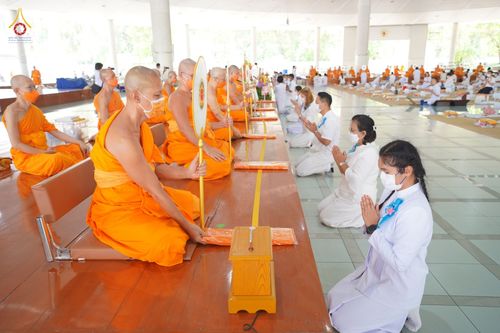 ภาพ No.81052:พิธีบุพเปตพลี ครั้งที่ 135 ร่วมอุทิศบุญแด่หมู่ญาติที่ล่วงลับไปแล้ว และสืบทอดอายุพระพุทธศาสนา วันศุกร์ที่ 19 พฤษภาคม พ.ศ. 2566 (วันพระ แรม 15 ค่ำ เดือน 6) ณ หอฉันคุณยายอาจารย์ วัดพระธรรมกาย