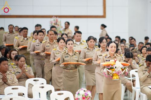 ภาพ No.176546:ชมรมกำนัน ผู้ใหญ่บ้านฯ อ.คลองหลวง ทอดผ้าป่าสมทบโครงการกฐินสามัคคีทั่วไทย 30,000 วัด วันที่ 4 พฤศจิกายน พ.ศ. 2567 ณ วัดพระธรรมกาย อ.คลองหลวง จ.ปทุมธานี