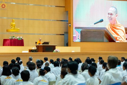 ภาพ No.90353:งานสัมมนา ผู้นำบุญยอดกัลยาณมิตร 77 จังหวัดทั่วไทย โครงการกฐินสามัคคีทั่วไทย 5,000 วัด พุทธศักราช 2566 และโครงการอุปสมบท 3,000 รูป บูชาธรรมมหาปูชนียาจารย์ ระหว่าง วันที่ 6 - 8 ตุลาคม พ.ศ. 2566 ณ จ.นครราชสีมา