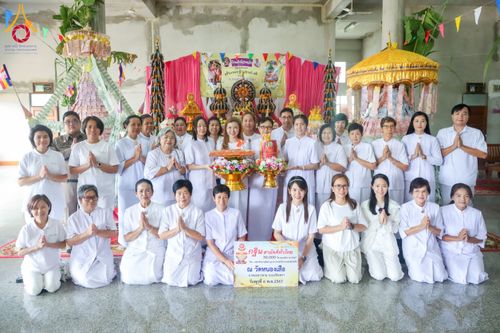 พิธีทอดกฐิน วัดหนองเสือ จ.ฉะเชิงเทรา ในโครงการกฐินสามัคคีทั่วไทย 30,000 วัด บูชาธรรม 80 ปี หลวงพ่อธัมมชโย โดยคณะศิษยานุศิษย์วัดพระธรรมกาย วันที่ 6 พฤศจิกายน พ.ศ. 2567