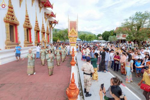 ภาพ No.260348:วันที่ 19 ตุลาคม พ.ศ. 2568 พิธีทอดกฐินสามัคคีทั่วไทย 30,000 วัด โดยคณะศิษยานุศิษย์ บูชาธรรม 81 ปี หลวงพ่อธัมมชโย ณ วัดไชยธาราราม ต.ฉลอง อ.เมืองภูเก็ต จ.ภูเก็ต