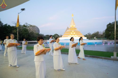 ภาพ No.199626:โครงการอุปสมบทหมู่บูชาธรรม 116 ปี คุณยายอาจารย์มหารัตนอุบาสิกาจันทร์ ขนนกยูง โครงการอุปสมบทหมู่ธรรมทายาท ระดับอุดมศึกษา รุ่นที่ 51 ภาคฤดูหนาว  ณ โบสถ์พระไตรปิฏก วัดพระธรรมกาย จ.ปทุมธานี  วันที่ 11 มกราคม พ.ศ. 2568 โดยมีพระครูปลัดรัตนวีรวัฒน์ เจ้าอาวาสวัด