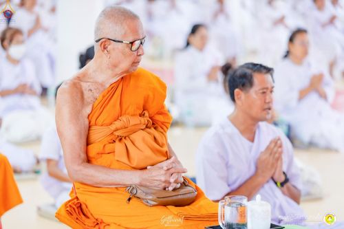 ภาพ No.248396:วันที่ 26-28 กันยายน พ.ศ. 2568 โครงการอบรมอุบาสกแก้ว อุบาสิกาแก้ว รุ่นที่ 3 ผู้แทนทอดกฐินสามัคคีทั่วไทย 30,000 วัด บูชาธรรม 81 ปี หลวงพ่อธัมมชโย ณ ศูนย์ปฏิบัติธรรมสวนผึ้ง จ.ราชบุรี