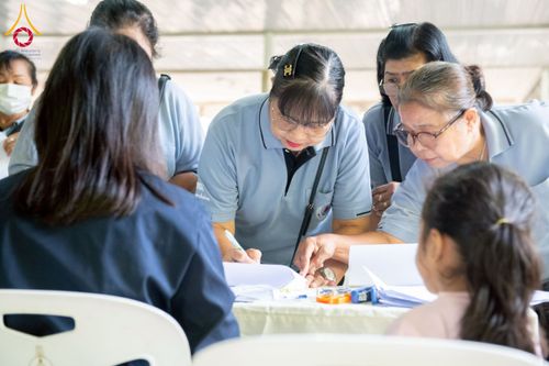 ภาพ No.259657:วันที่ 24 ตุลาคม พ.ศ. 2568 รพ.สต.คลองหนึ่ง อ.คลองหลวง สังกัด อบจ.ปทุมธานี จัดประชุมและมอบครุภัณฑ์ทางการแพทย์ เสริมพลัง อสม. ขับเคลื่อนสุขภาพชุมชนอย่างยั่งยืน ณ วัดพระธรรมกาย