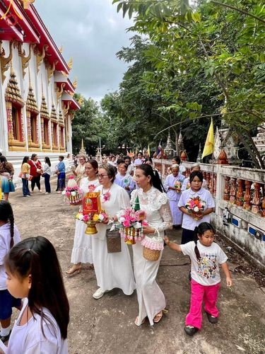ภาพ No.163757:โครงการกฐินสามัคคีทั่วไทย 30,000 วัด บูชาธรรม 80 ปี หลวงพ่อธัมมชโย โดย คณะศิษยานุศิษย์วัดพระธรรมกาย ณ วัดเจริญพรต อ.พระทองคำ จ.นครราชสีมา วันที่ 20 ตุลาคม พ.ศ. 2567