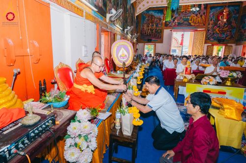 ภาพ No.168557:พิธีทอดกฐิน ณ วัดหนองหล่ม จ.เชียงใหม่ ในโครงการกฐินสามัคคีทั่วไทย 30,000 วัด บูชาธรรม 80 ปี หลวงพ่อธัมมชโย โดยคณะศิษยานุศิษย์วัดพระธรรมกาย วันที่ 23 ตุลาคม พ.ศ. 2567