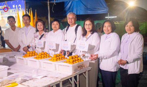 ภาพ No.200825:พิธีถวายภัตตาหารเป็นสังฆทาน แด่พระธรรมยาตรา ณ อนุสรณ์สถานบางปลา วัดบางปลา อำเภอบางเลน จังหวัดนครปฐม ในโครงการธรรมยาตรา กตัญญูบูชา มหาปูชนียาจารย์ พระมงคลเทพมุนี(สด จนฺทสโร) พระผู้ปราบมาร อนุสรณ์สถาน 7 แห่ง ปีที่ 13 วันที่ 24 มกราคม พ.ศ. 2568