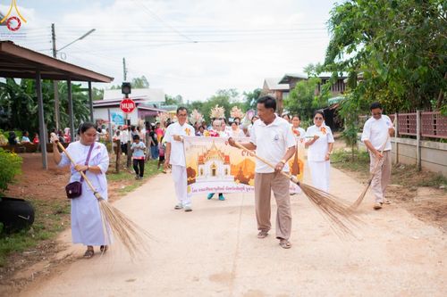 ภาพ No.167219:พิธีทอดกฐิน ณ วัดจำปาทอง อ.บ้านเขว้า จ.ชัยภูมิ ในโครงการกฐินสามัคคีทั่วไทย 30,000 วัด บูชาธรรม 80 ปี หลวงพ่อธัมมชโย โดยคณะศิษยานุศิษย์วัดพระธรรมกาย วันที่ 24 ตุลาคม พ.ศ. 2567