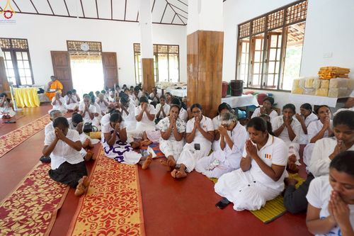 ภาพ No.264843:วันที่ 17 ตุลาคม พ.ศ. 2568 กฐินสมทบต่างประเทศ บูชาธรรม 81 ปี หลวงพ่อธัมมชโย ณ วัดศรีบุปผาราม เมืองปัลเลโปลา ประเทศศรีลังกา 