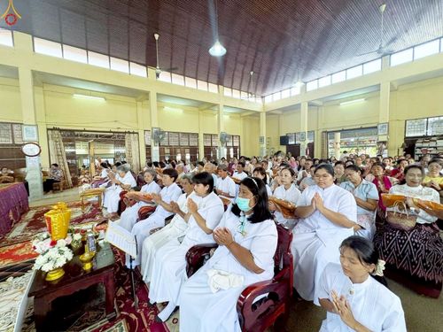 ภาพ No.261702:วันที่ 19 ตุลาคม พ.ศ. 2568 พิธีทอดกฐินสามัคคีทั่วไทย 30,000 วัด โดยคณะศิษยานุศิษย์ บูชาธรรม 81 ปี หลวงพ่อธัมมชโย ณ วัดอุทัยธาราม อ.เมือง จ. สงขลา