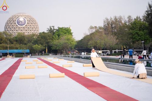 ภาพ No.121728:V.22 ต่อไป การเตรียมงาน เก็บงาน การรับบุญของเจ้าหน้าที่หน่วยงานต่างๆ เพื่อโครงการธรรมยาตรา กตัญญูบูชา มหาปูชนียาจารย์ พระมงคลเทพมุนี (สด จนฺทสโร) พระผู้ปราบมาร อนุสรณ์สถาน 7 แห่ง ปีที่ 12 ระหว่างวันที่ 2 - 31 มกราคม พ.ศ.2567