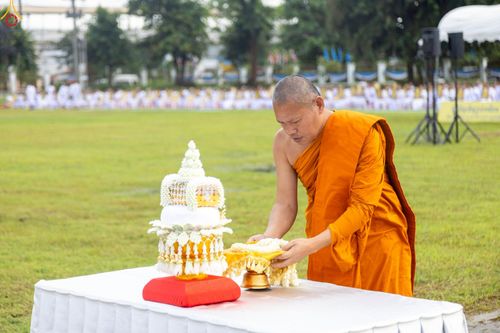 ภาพ No.239132:วันอาทิตย์ที่ 17 สิงหาคม พ.ศ. 2568 พิธีอัญเชิญรูปเหมือนพระมงคลเทพมุนี (สด จันทสโร) ณ ศาลากลางจังหวัดเลย ถึงลานพญานาค สวนสาธารณะกุดป่อง อ.เมือง จ.เลย