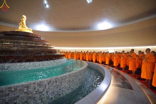 ภาพ No.188379:พิธีต้อนรับพระธรรมยาตรา ในโครงการธรรมยาตรา กตัญญูบูชา มหาปูชนียาจารย์ พระมงคลเทพมุนี(สด จนฺทสโร) พระผู้ปราบมาร อนุสรณ์สถาน 7 แห่ง ปีที่ 13 วันที่ 2 มกราคม พ.ศ. 2568 ณ วัดพระธรรมกาย จ.ปทุมธานี