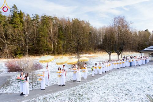 ภาพ No.96473:พิธีทอดกฐินวัดพระธรรมกายสตอกโฮล์ม ประเทศสวีเดน วันอาทิตย์ที่ 19 พฤศจิกายน พ.ศ. 2566  ณ วัดพระธรรมกายสตอกโฮล์ม ประเทศสวีเดน