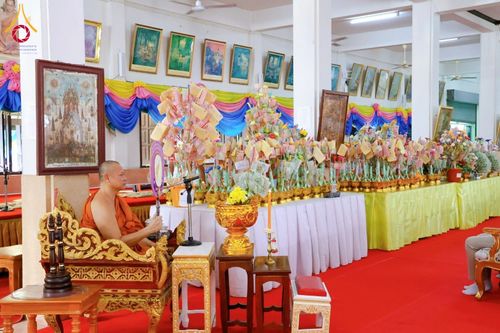 ภาพ No.179000:พิธีทอดกฐิน ณ วัดบางน้ำผึ้งนอก อ.พระประแดง จ.สมุทรปราการ ในโครงการกฐินสามัคคีทั่วไทย 30,000 วัด บูชาธรรม 80 ปี หลวงพ่อธัมมชโย โดยคณะศิษยานุศิษย์วัดพระธรรมกาย วันที่ 27 ตุลาคม พ.ศ. 2567