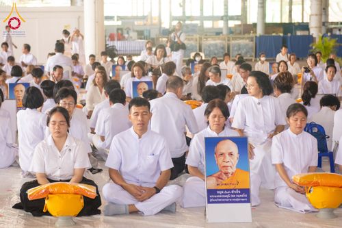 ภาพ No.321273:วันเสาร์ที่ 11 เมษายน พ.ศ.2569 พิธีขอขมาและมอบผ้าไตร โครงการอุปสมบทหมู่ บูชาธรรมหลวงพ่อธัมมชโย พ.ศ.2569 โครงการอุปสมบทหมู่ธรรมทายาท ระดับอุดมศึกษา รุ่น 53 (ภาคฤดูร้อน) ณ วัดพระธรรมกาย ปทุมธานี