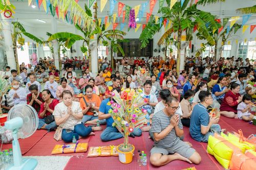 ภาพ No.163920:โครงการกฐินสามัคคีทั่วไทย 30,000 วัด บูชาธรรม 80 ปี หลวงพ่อธัมมชโย โดย คณะศิษยานุศิษย์วัดพระธรรมกาย ณ วัดหนองคล้า อ. ศรีราชา จ.ชลบุรี วันที่ 20 ตุลาคม พ.ศ. 2567