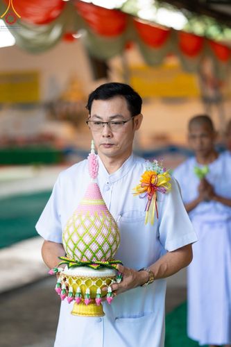 ภาพ No.101293:พิธีบรรพชาธรรมทายาท ในโครงการอุปสมบทบูชาธรรม มหาปูชนียาจารย์ พ.ศ. 2566 ณ วัดท่าสุวรรณ จ.ราชบุรี วันที่ 6 ธันวาคม พ.ศ. 2566