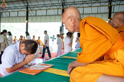 ภาพ No.92665:พิธีทอดกฐินวัดศรีวรรณวนาราม จ.ปทุมธานี และพิธีอัญเชิญพระสารีริกธาตุ วันที่ 4 พฤศจิกายน พ.ศ. 2566