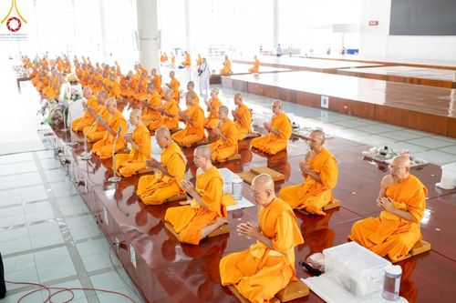 ภาพ No.211845:วันเสาร์ที่ 15 มีนาคม พ.ศ. 2568 พิธีถวายภัตตาหารเมนูสวรรค์ เพื่อการบรรลุธรรม ณ หอฉันคุณยายฯ วัดพระธรรมกาย