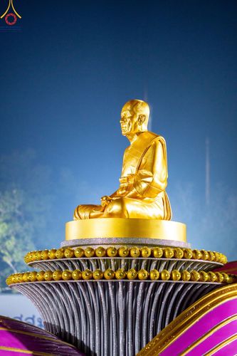 ภาพ No.112657:พิธีตักบาตรพระธรรมยาตราฯ ณ วัดสองพี่น้อง จ.สุพรรณบุรี วันที่ 15 มกราคม พ.ศ. 2567