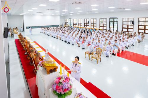 ภาพ No.237678:พิธีเจริญพระพุทธมนต์ ปฏิบัติธรรมเจริญสมาธิภาวนา และทำบุญตักบาตร ถวายพระราชกุศล เนื่องในโอกาสวันเฉลิมพระชนมพรรษา สมเด็จพระนางเจ้าสิริกิติ์ พระบรมราชินีนาถ พระบรมราชชนนีพันปีหลวง วันอังคารที่ 12 สิงหาคม พ.ศ. 2568  ณ อาคารปลูกศรัทธา 2 วัดพระธรรมกาย 