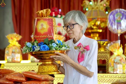 ภาพ No.268049:วันที่ 26 ตุลาคม พ.ศ. 2568 พิธีทอดกฐินสามัคคีทั่วไทย ณ วัดพักตราราม ต.บ้านปรก อ.เมืองสมุทรสงคราม จ.สมุทรสงคราม โดยคณะศิษยานุศิษย์ บูชาธรรม 81 ปี หลวงพ่อธัมมชโย