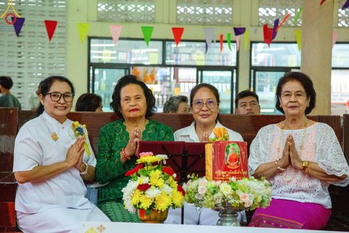 ภาพ No.168016:พิธีทอดกฐิน ณ วัดดอนเสาเกียดมิลินทบุณยาราม ต.บางแขม อ.เมืองนครปฐม จ.นครปฐม ในโครงการกฐินสามัคคีทั่วไทย 30,000 วัด บูชาธรรม 80 ปี หลวงพ่อธัมมชโย โดยคณะศิษยานุศิษย์วัดพระธรรมกาย วันที่ 20 ตุลาคม พ.ศ. 2567