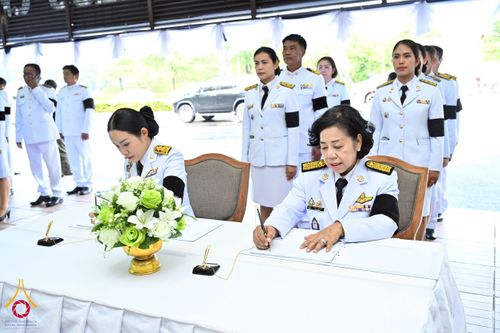 ภาพ No.262437:วันที่ 30 ตุลาคม พ.ศ. 2568 พสกนิกรอำเภอคลองหลวง จัดพิธีบำเพ็ญกุศลสัตตมวาร ถวายพระราชกุศลแด่สมเด็จพระพันปีหลวง ณ วัดพระธรรมกาย