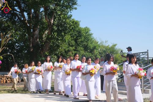 ภาพ No.178613:พิธีทอดกฐิน ณ วัดหนองน้ำขุ่น ต.ร่อนทอง อ.สตึก จ.บุรีรัมย์ ในโครงการกฐินสามัคคีทั่วไทย 30,000 วัด บูชาธรรม 80 ปี หลวงพ่อธัมมชโย โดยคณะศิษยานุศิษย์วัดพระธรรมกาย วันที่ 10 พฤศจิกายน พ.ศ. 2567